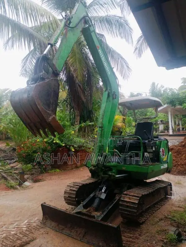 Mitsubishi Mm 35B 2023 Heavy-Duty (Used)