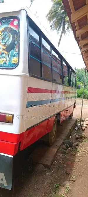Toyota Dyna 1991 Bus (Used)