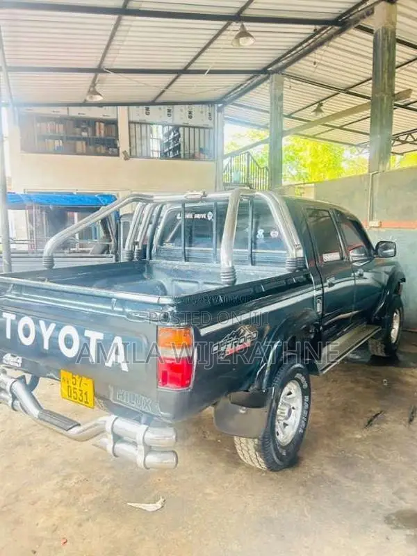 Toyota Hilux 106 1995 Pickup (Used)