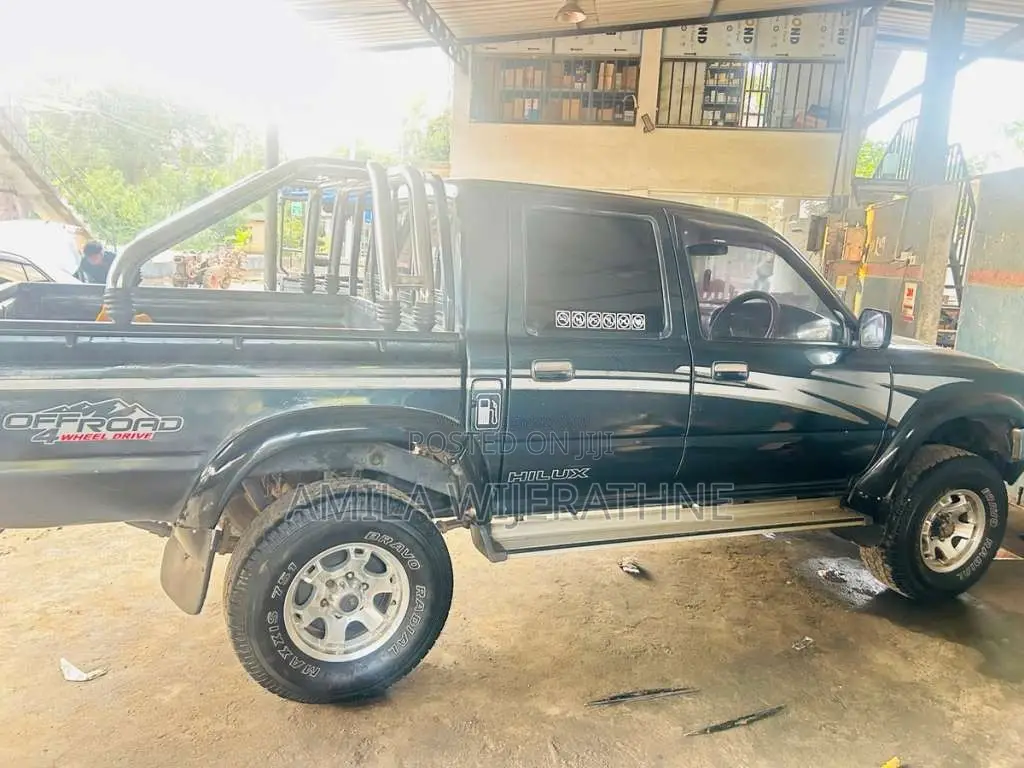 Toyota Hilux 106 1995 Pickup (Used)