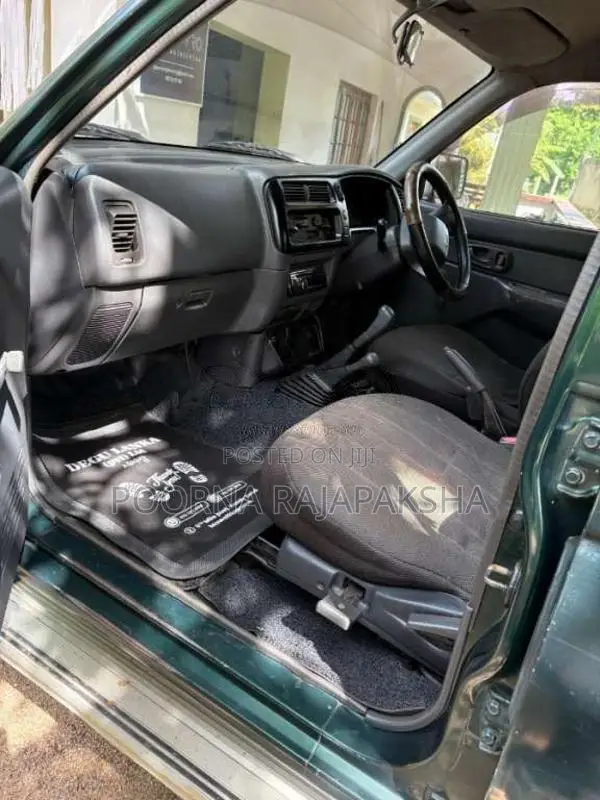 Mitsubishi L200 2006 Pickup (Used)