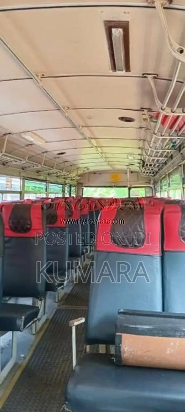 Ashok-Leyland Viking 2007 Bus (Used)