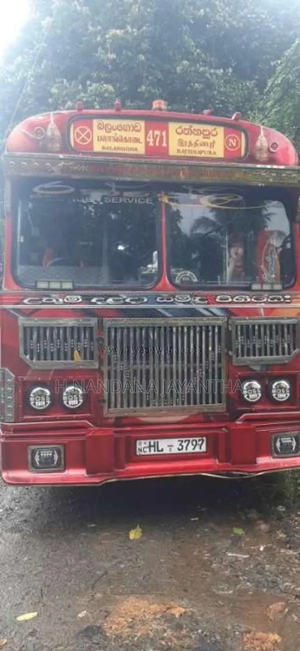 Ashok-Leyland Viking 2003 Bus (Used)