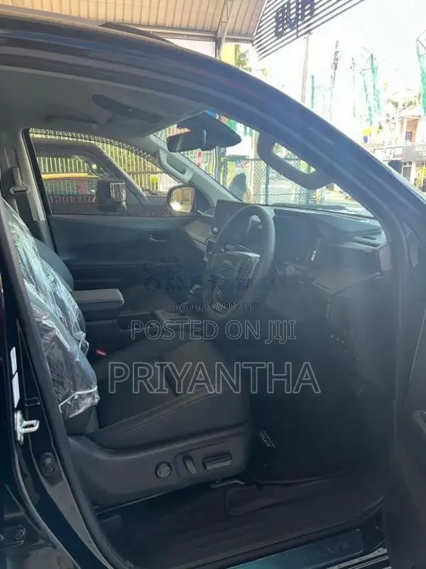 Toyota Hilux Travo Overland 2026 Pickup Unregistered (Recondition)