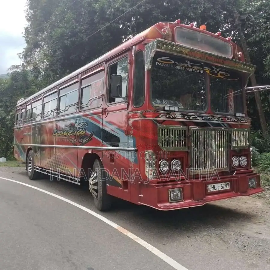 Ashok-Leyland Viking 2003 Bus (Used)