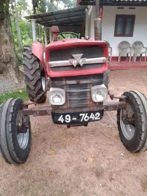 Massey-Ferguson 135 1985 Tractor (Used)