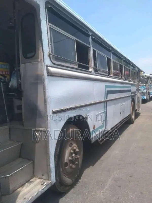 Ashok-Leyland Viking 2010 Bus (Used)