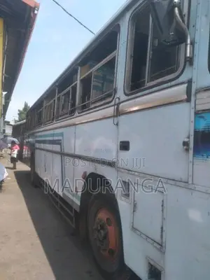 Ashok-Leyland Viking 2010 Bus (Used)