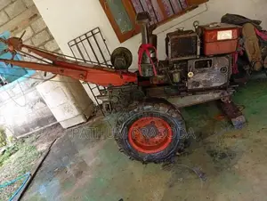 Kubota Kubota 2002 Tractor (Used)