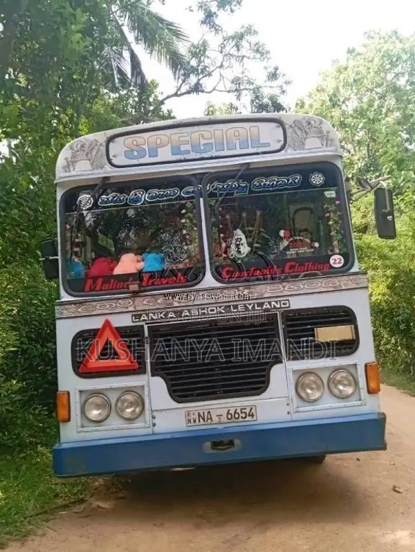 Ashok-Leyland  2008 Bus (Used)