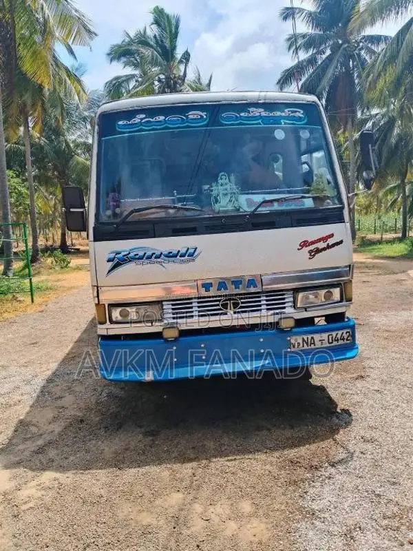 Tata Tata 2004 Bus (Used)
