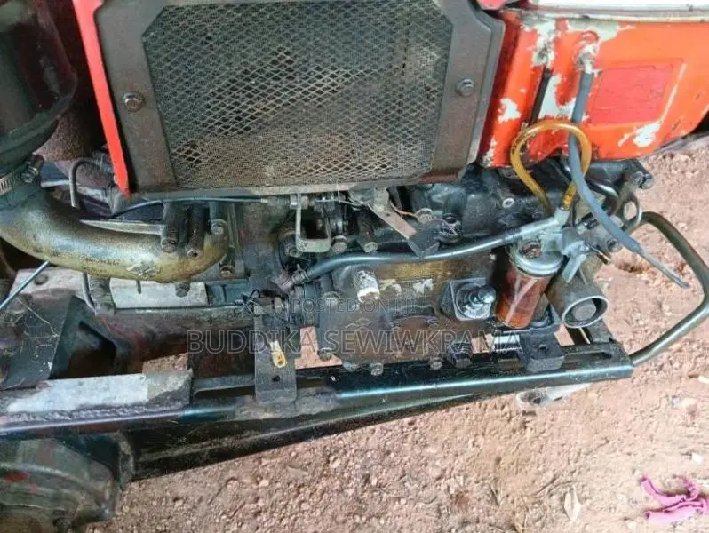 Massey-Ferguson Sifang 2018 Tractor (Used)