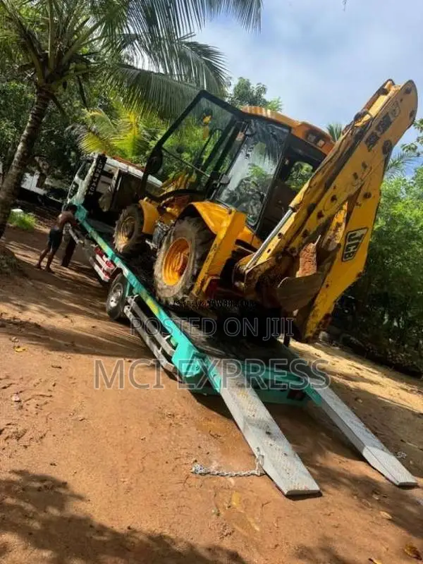 Nissan Nissan 1993 Heavy-Duty (Used)