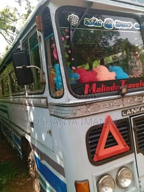 Ashok-Leyland  2008 Bus (Used)