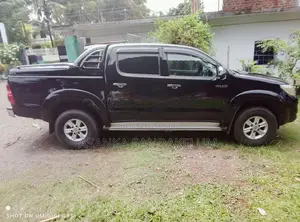 Toyota Hilux 2015 Pickup (Used)