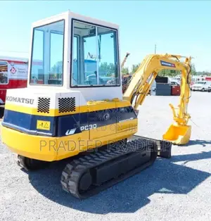 Komatsu PC30-6 2014 Heavy-Duty (Used)
