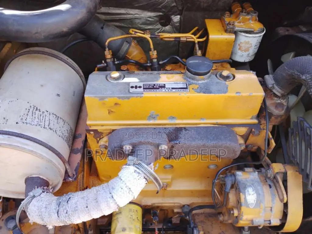 Komatsu 40-6 2015 Heavy-Duty (Used)