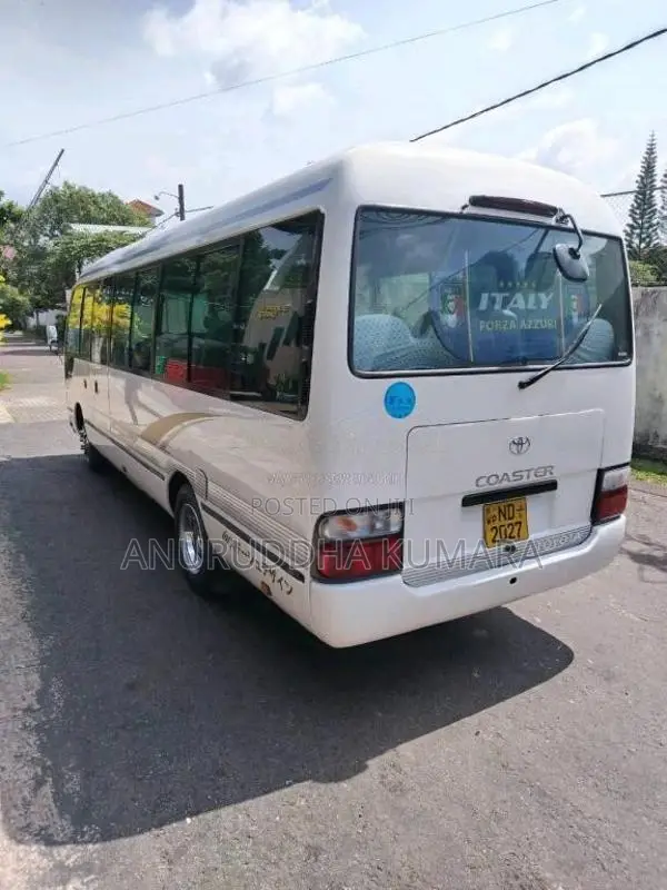 Toyota Coaster 2009 Bus (Used)