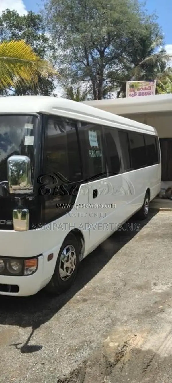 Mitsubishi Fuso 2013 Bus (Used)