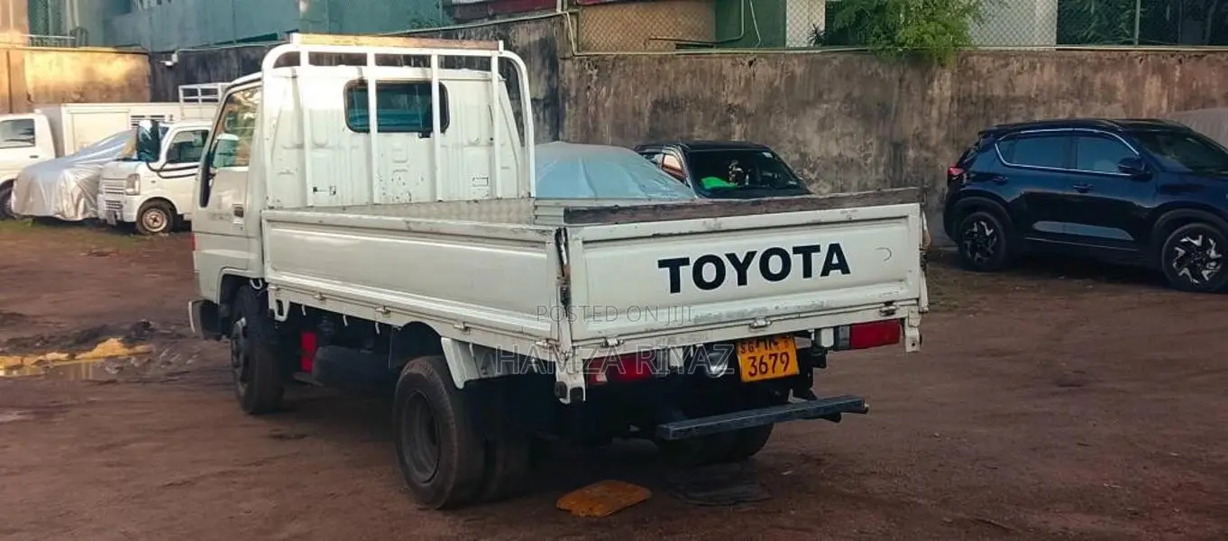 Toyota Dyna 1997 Heavy-Duty (Used)