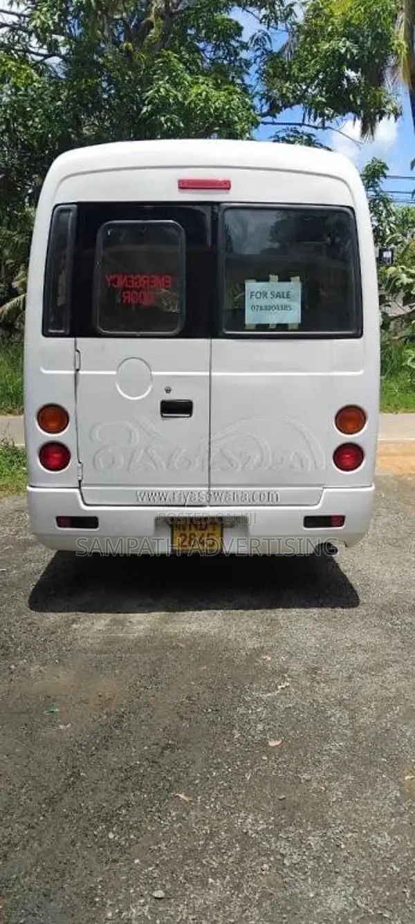 Mitsubishi Fuso 2013 Bus (Used)