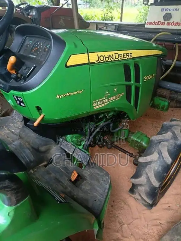 John-Deere 3036E 2017 Tractor (Used)