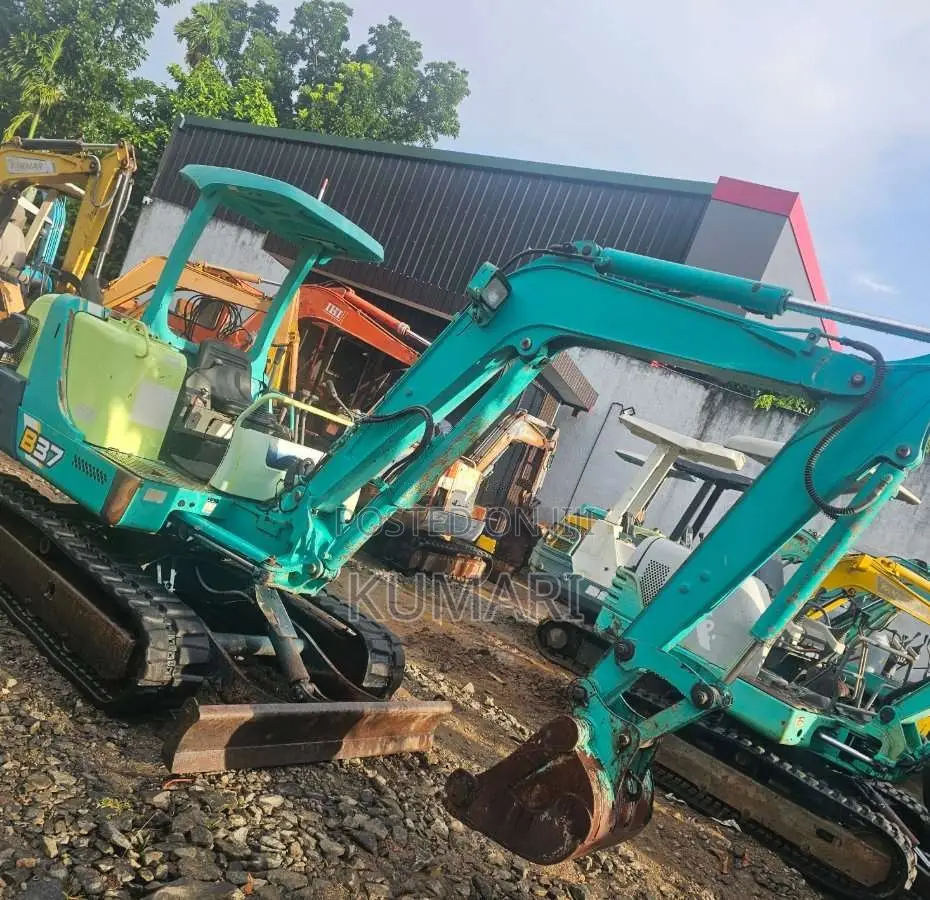 Yanmar B37-2 2016 Heavy-Duty (Used)