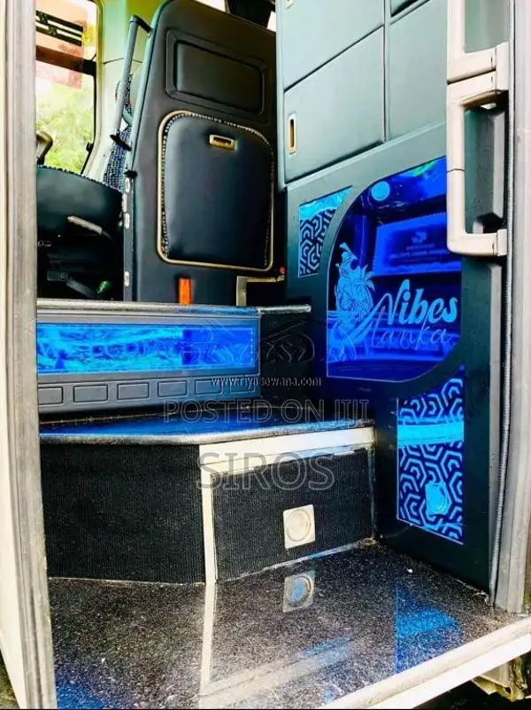Mitsubishi Fuso 2024 Bus (Used)