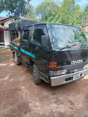 Isuzu ELF 1983 Crew Cab (Used)