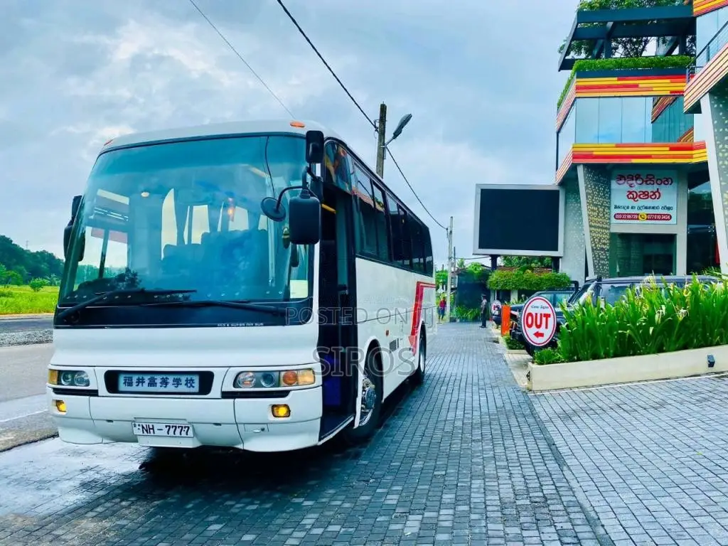 Mitsubishi Fuso 2024 Bus (Used)