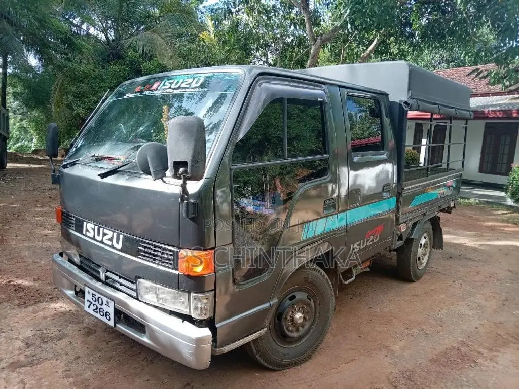 Isuzu ELF 1983 Crew Cab (Used)
