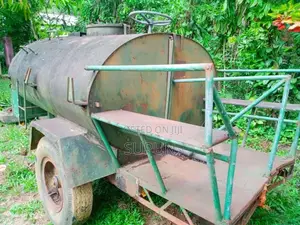 Mahindra Bowser 2008 Tractor (Used)
