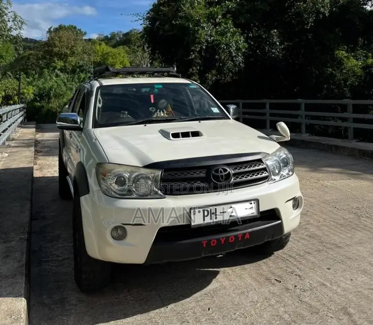 Toyota Hilux 2007 Pickup (Used)