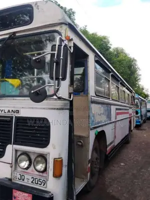 Ashok-Leyland Viking 2004 Bus (Used)
