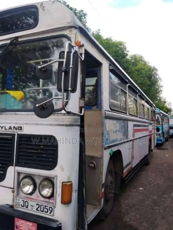 Ashok-Leyland Viking 2004 Bus (Used)