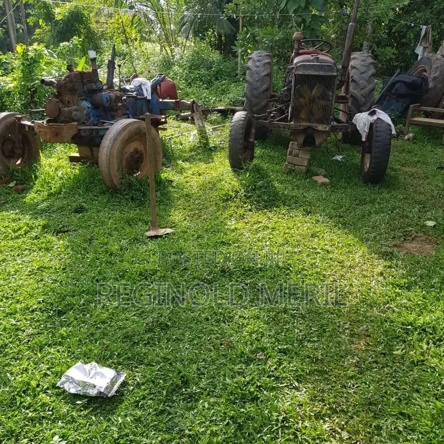 Massey-Ferguson 135 1990 Tractor (Used)