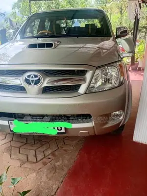 Toyota Hilux 2008 Pickup (Used)
