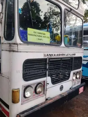 Ashok-Leyland Viking 2004 Bus (Used)