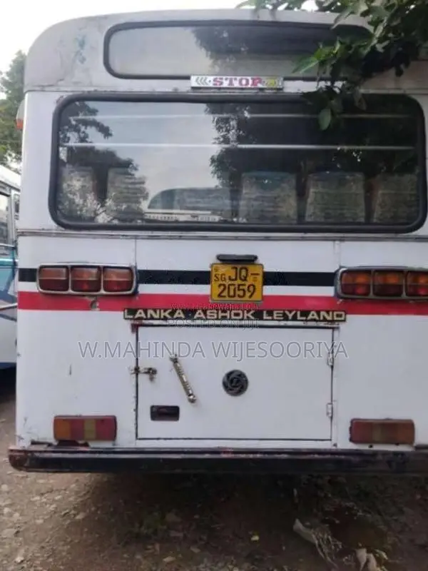 Ashok-Leyland Viking 2004 Bus (Used)
