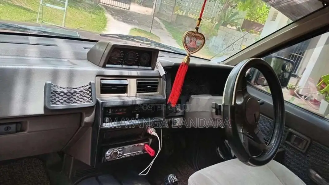 Nissan D21 1996 Pickup (Used)