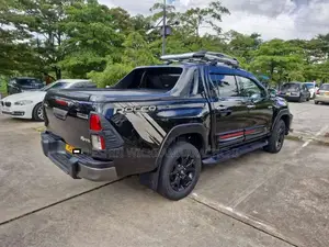 Toyota Hilux 2019 Pickup (Used)