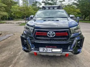 Toyota Hilux 2019 Pickup (Used)