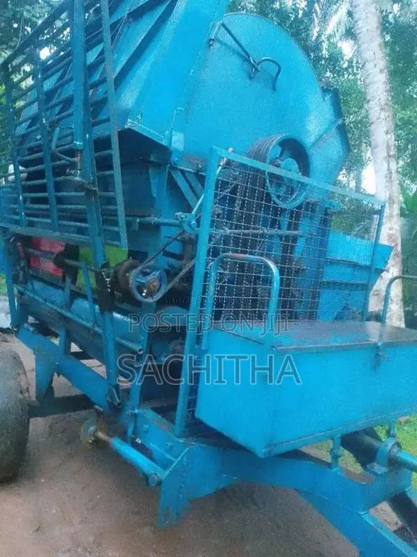 TAFE Harvester 2012 Tractor (Used)