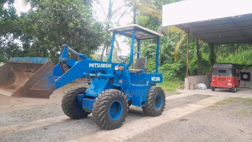 Mitsubishi Ws 200 2012 Heavy-Duty (Used)