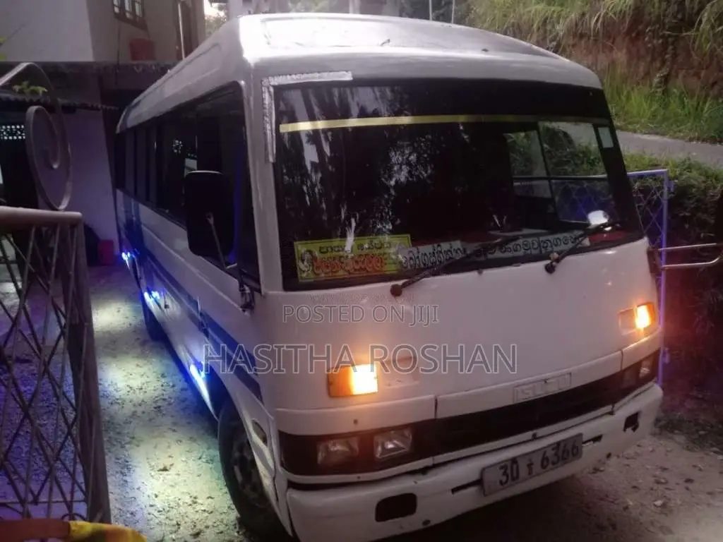 Isuzu Journey 1983 Bus (Used)