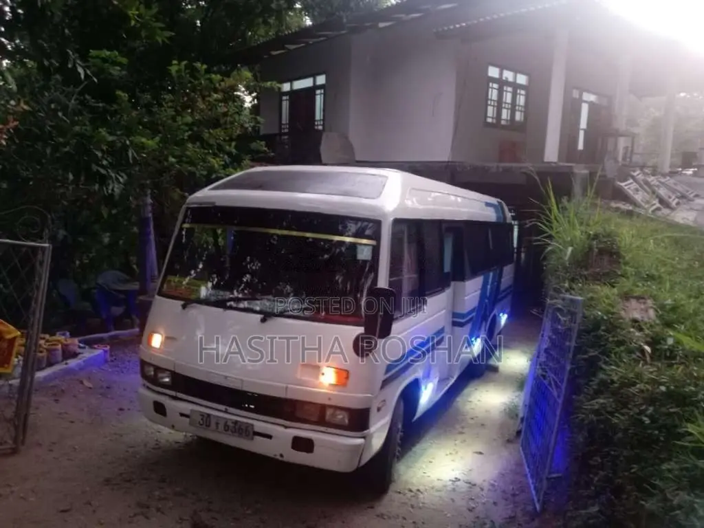 Isuzu Journey 1983 Bus (Used)
