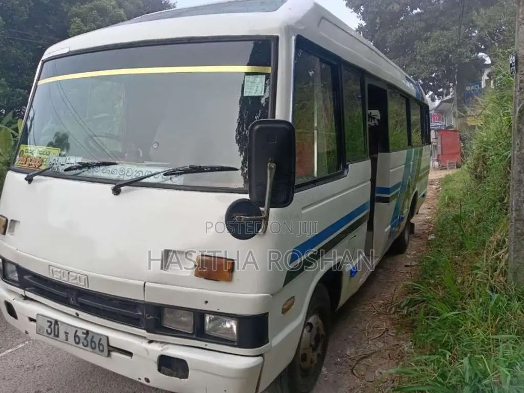 Isuzu Journey 1983 Bus (Used)