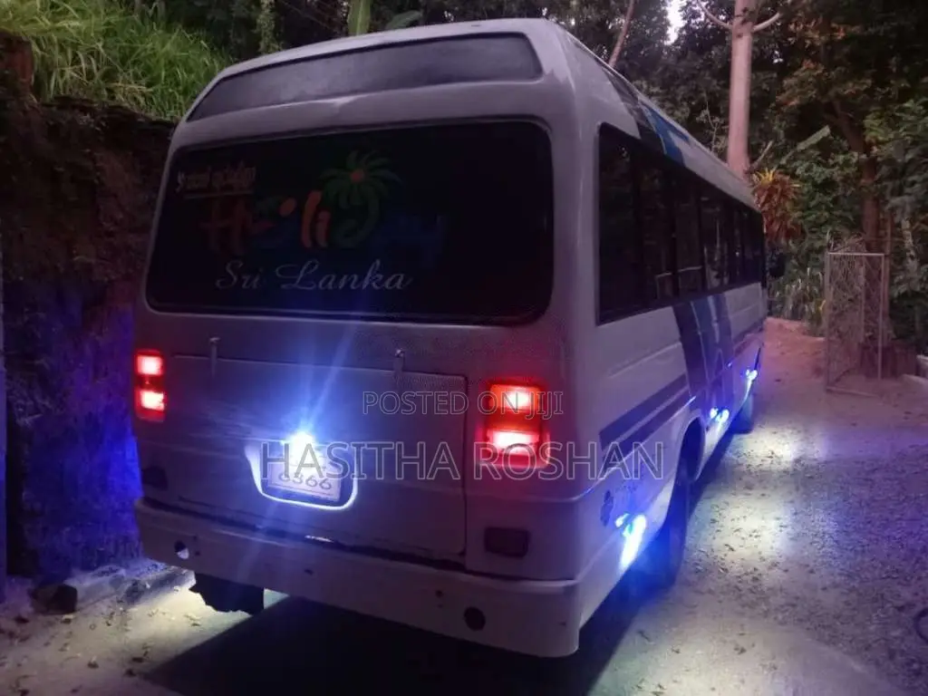Isuzu Journey 1983 Bus (Used)