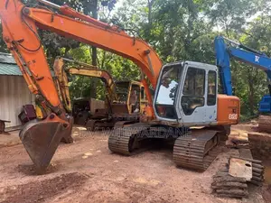Hitachi 120 Excavator 2000 Heavy-Duty (Used)