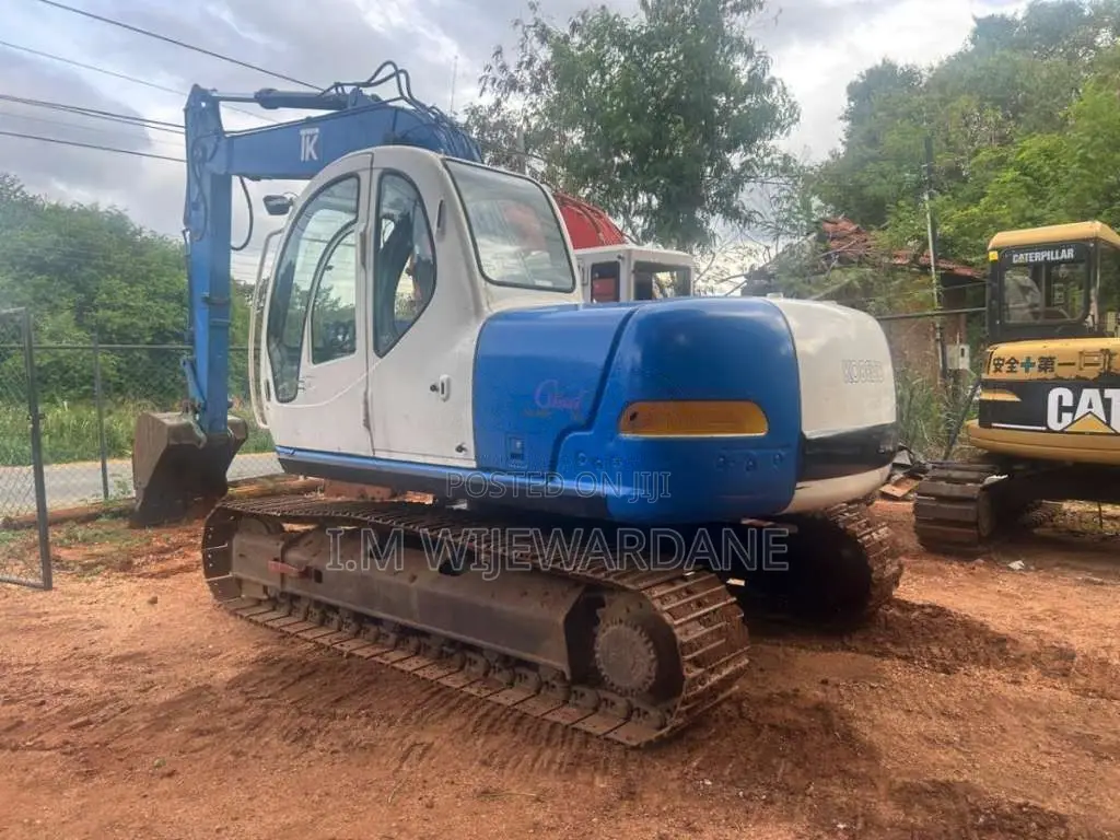 Kobelco Excavator 2000 Heavy-Duty (Used)